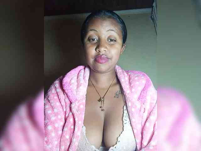 Victoria33 webcam