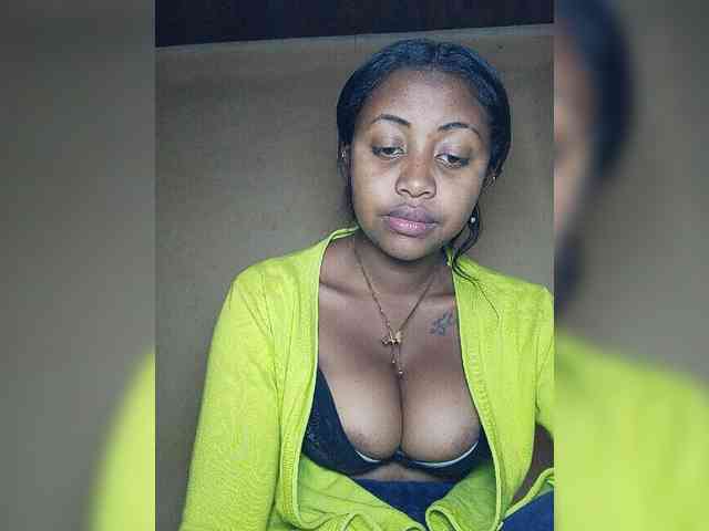 Victoria33 webcam