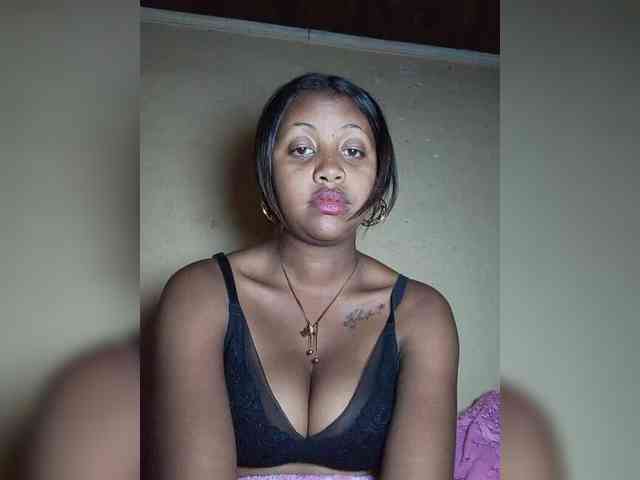 Victoria33 webcam