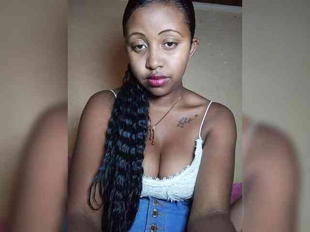 Victoria33 webcam