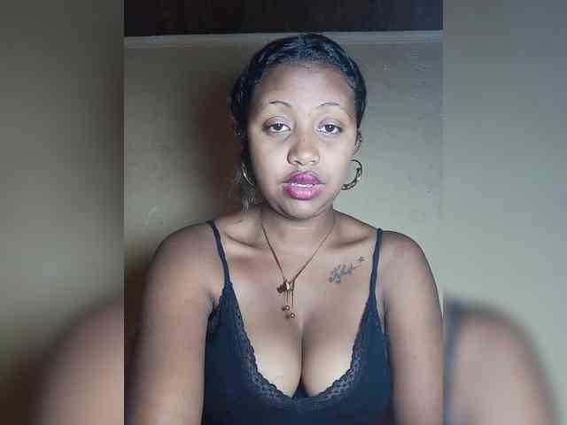 Victoria33 webcam