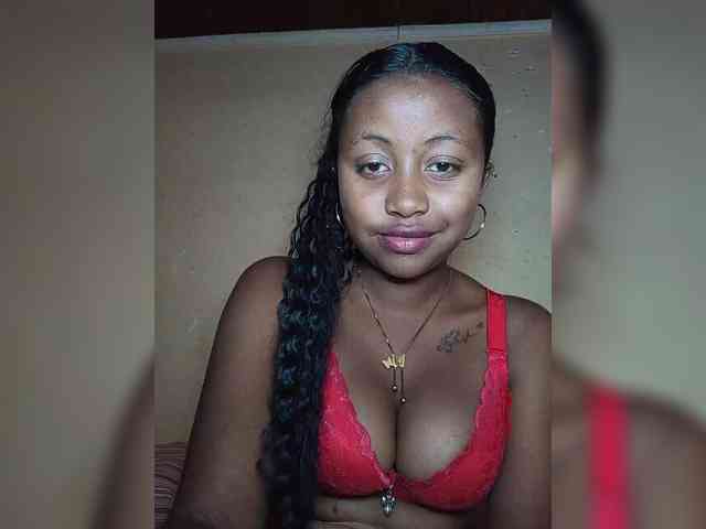 Victoria33 webcam