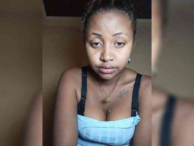 Victoria33 webcam