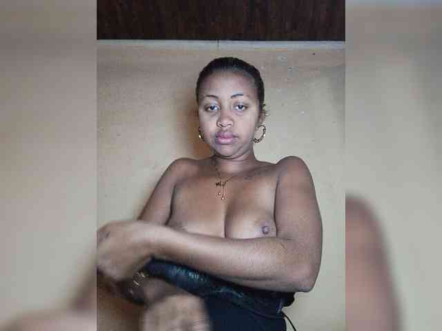 Victoria33 webcam