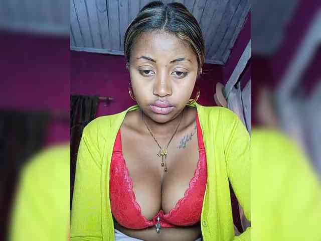 Victoria33 webcam