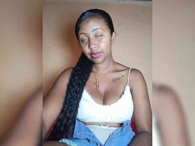 Victoria33 webcam