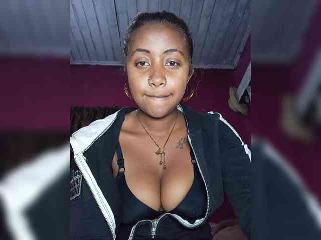 Victoria33 webcam