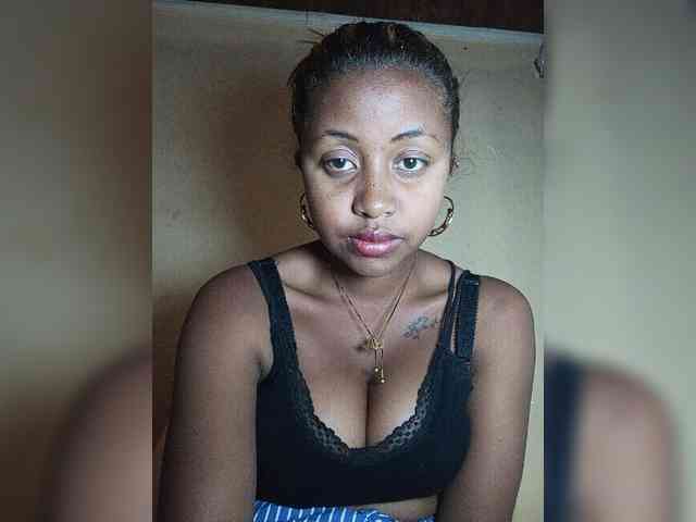 Victoria33 webcam