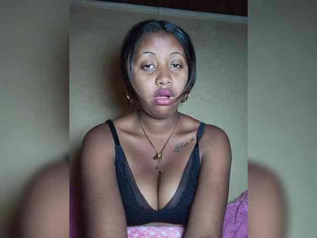 Victoria33 webcam