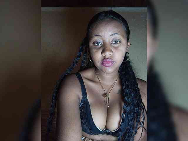 Victoria33 webcam