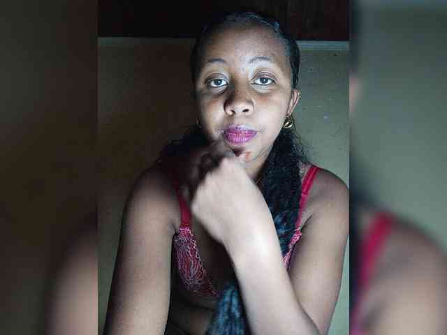 Victoria33 webcam