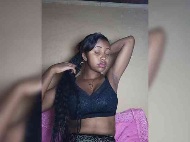 Victoria33 webcam