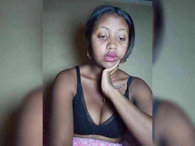 Victoria33 webcam