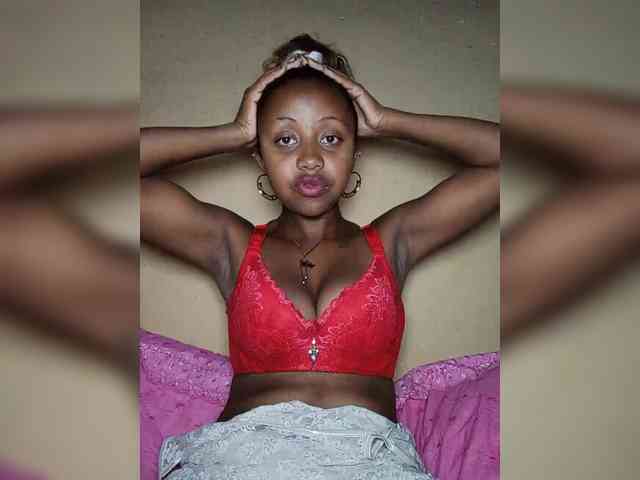 Victoria33 webcam