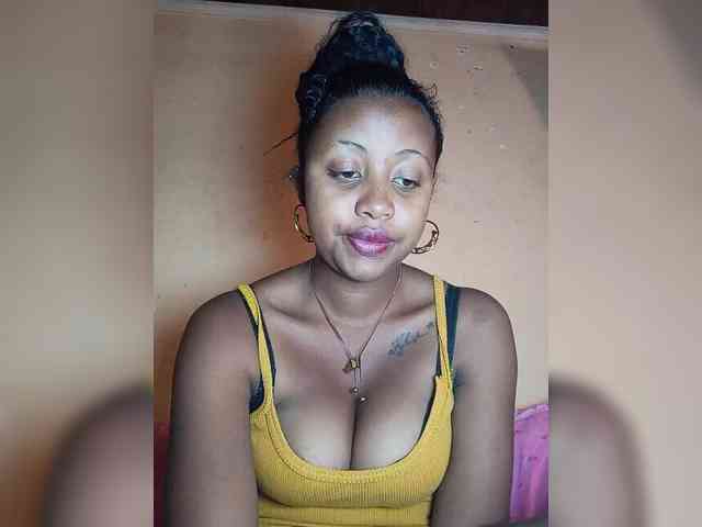Victoria33 webcam