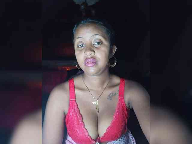 Victoria33 webcam