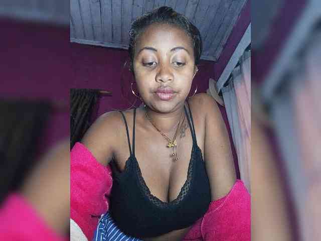 Victoria33 webcam