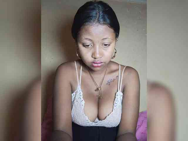 Victoria33 webcam
