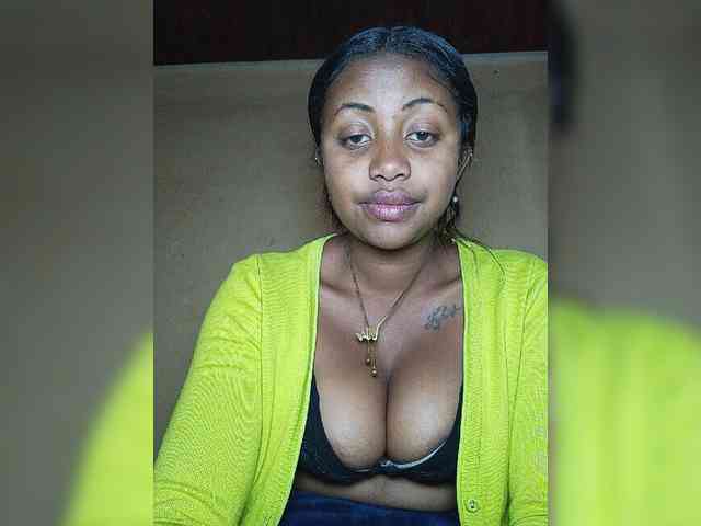 Victoria33 webcam