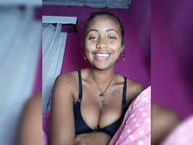 Victoria33 webcam
