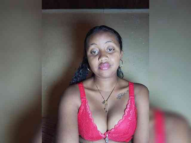 Victoria33 webcam