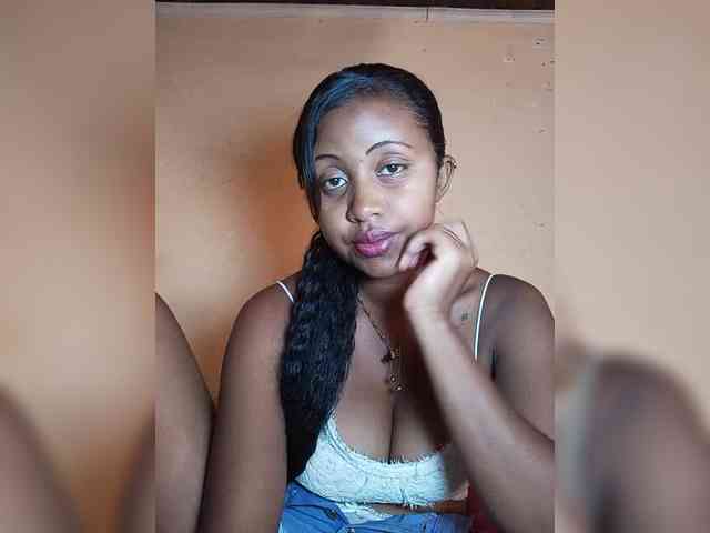 Victoria33 webcam
