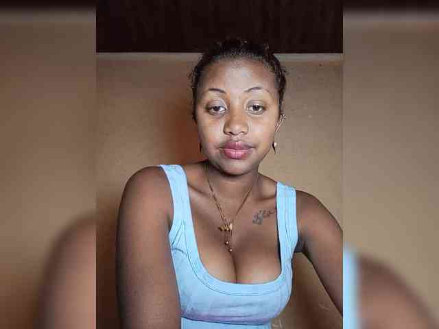 Victoria33 webcam