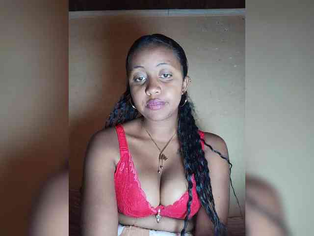 Victoria33 webcam