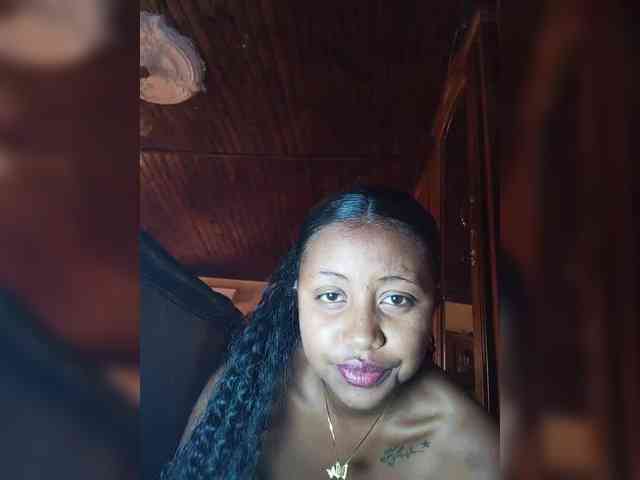 Victoria33 webcam