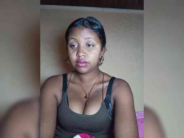 Victoria33 webcam