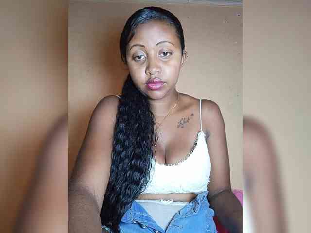 Victoria33 webcam