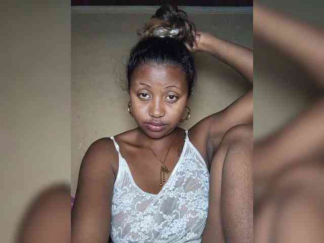 Victoria33 webcam