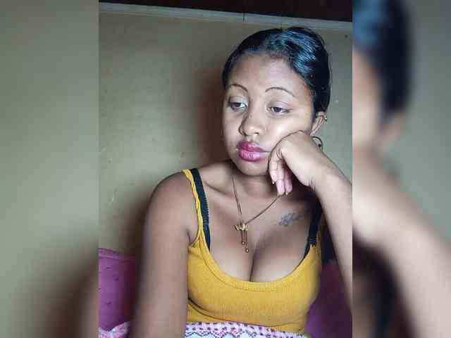 Victoria33 webcam