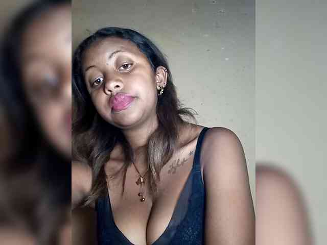 Victoria33 webcam