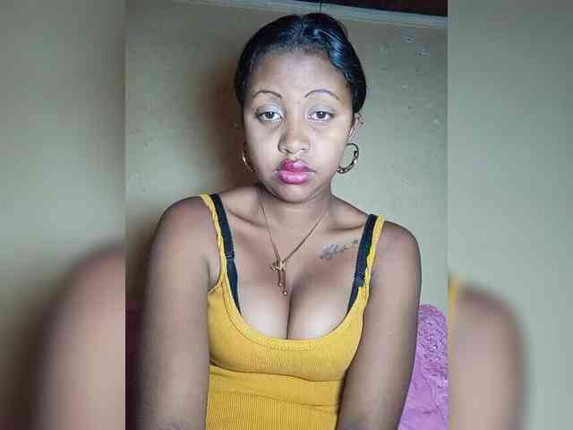 Victoria33 webcam