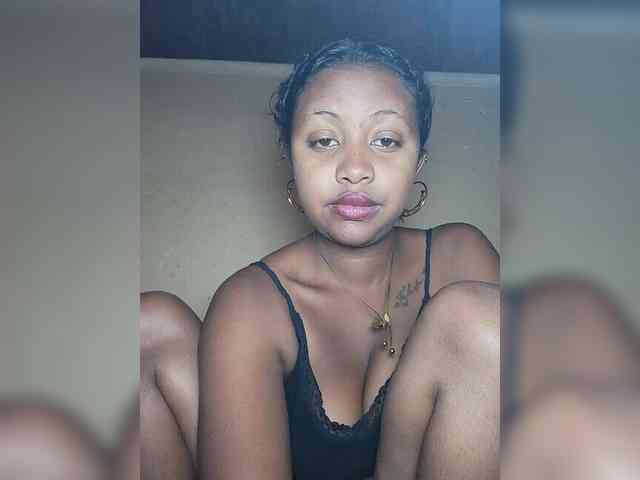 Victoria33 webcam