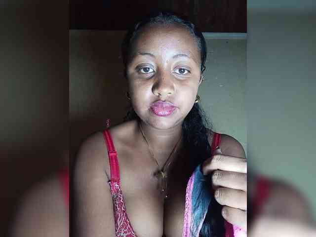 Victoria33 webcam