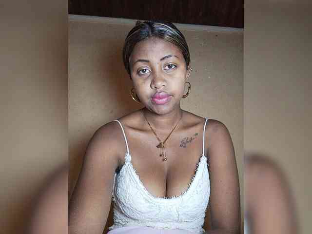 Victoria33 webcam
