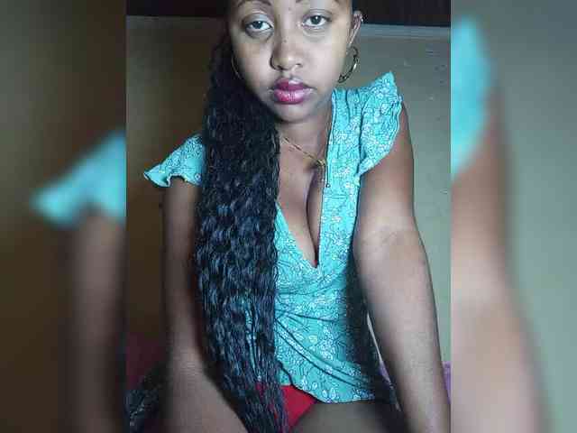 Victoria33 webcam
