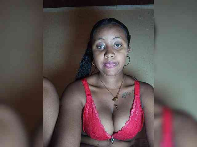 Victoria33 webcam