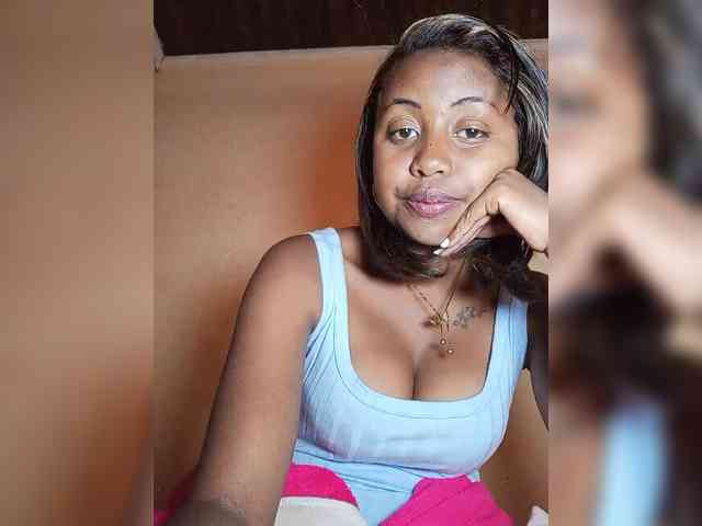Victoria33 webcam