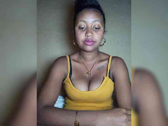 Victoria33 webcam