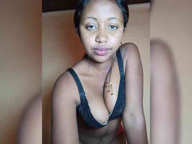 Victoria33 webcam