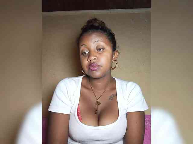 Victoria33 webcam