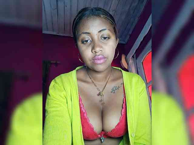 Victoria33 webcam