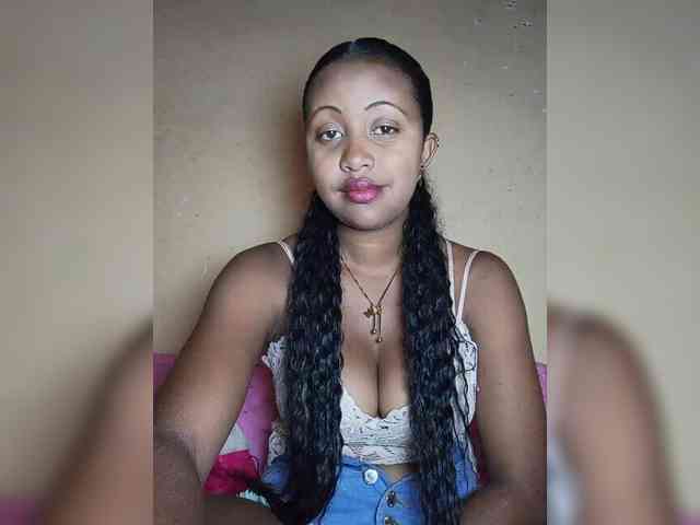 Victoria33 webcam