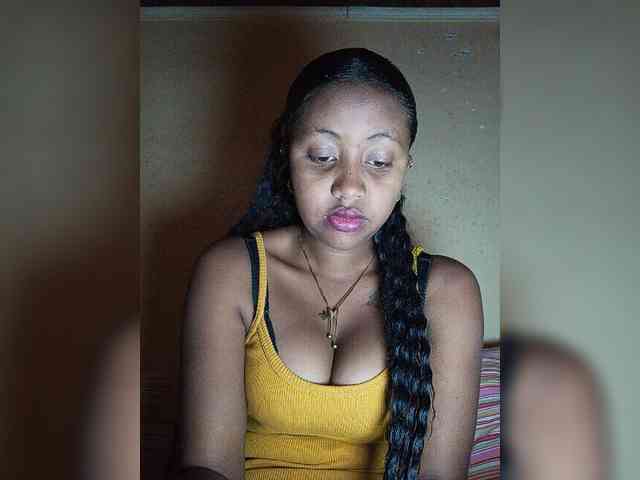 Victoria33 webcam