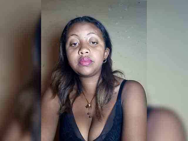 Victoria33 webcam