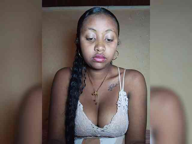 Victoria33 webcam