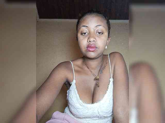 Victoria33 webcam